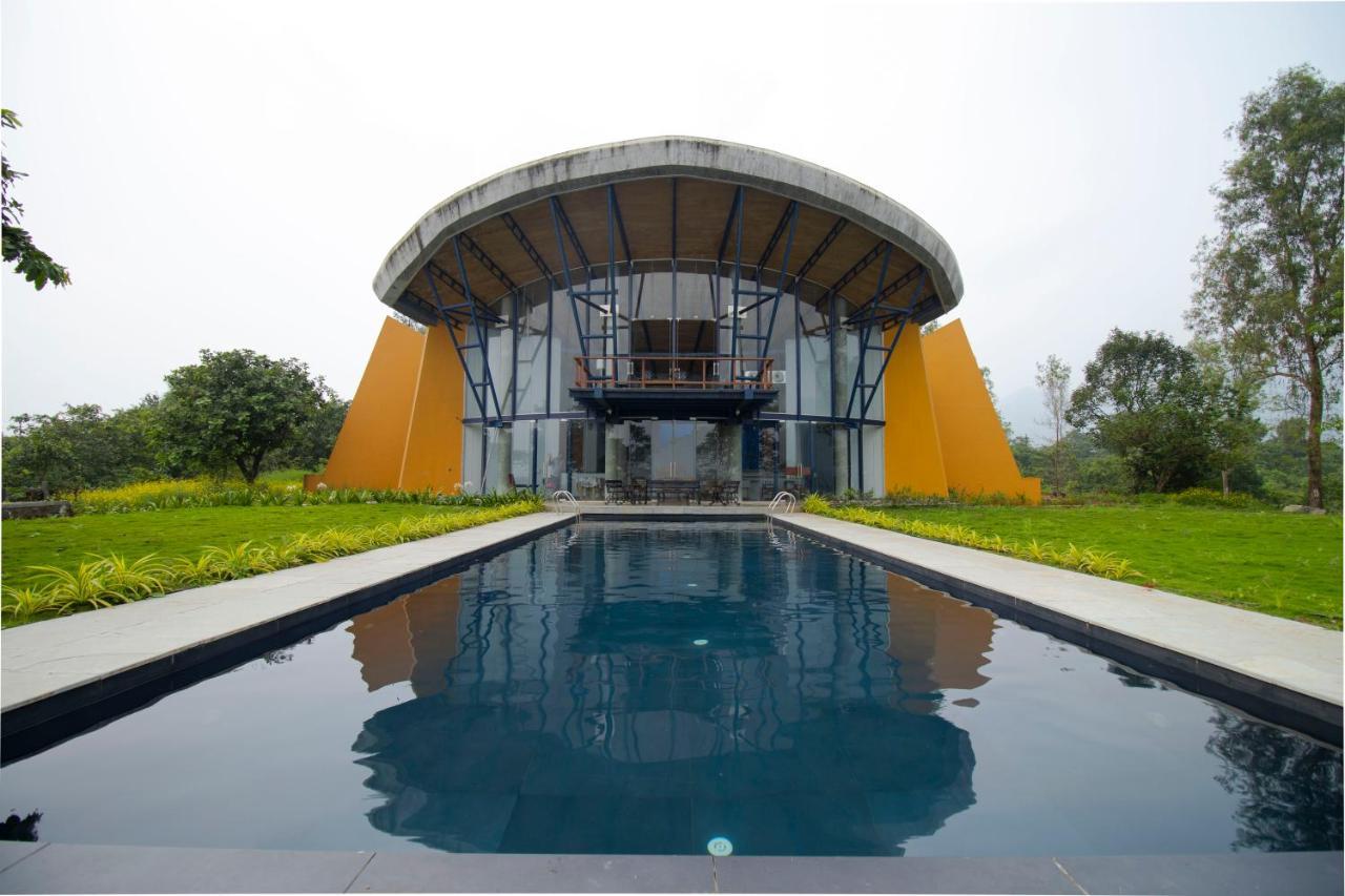 Saffronstays Solasta, Mulshi - Infinity Pool Villa With Mulshi Dam Views Extérieur photo